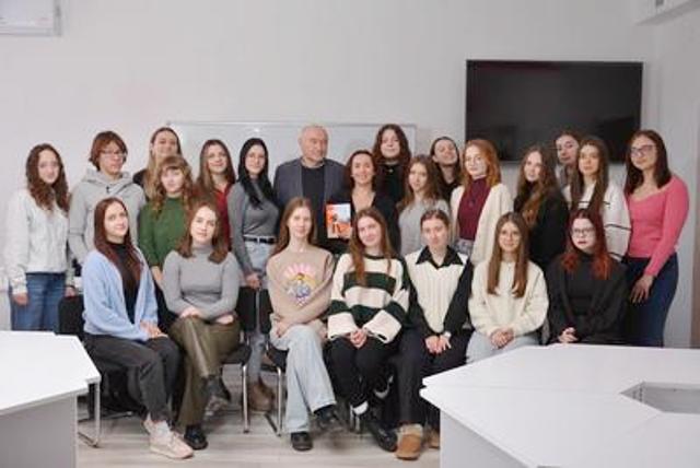 Спільне фото після цікавої зустрічі